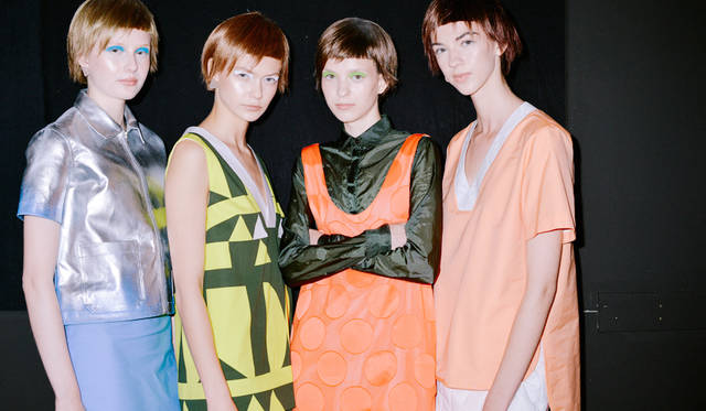 オーストリア人デザイナーが手がける「Arthur Arbessor（アーサー・アーベッサー）」のショー。バックステージのようす<br/>PHOTO: Vanni Bassetti