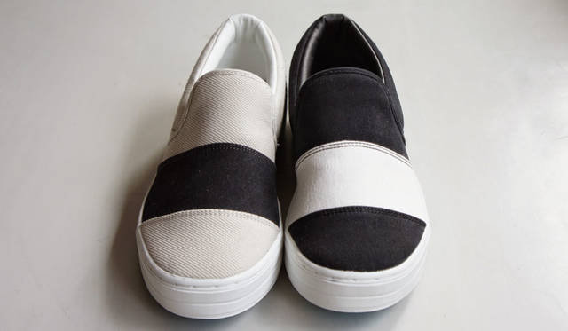 <strong>RFW｜アールエフダブリュー</strong><br />2015-16年秋冬コレクション　「ROLL（ロール）」各1万4040円