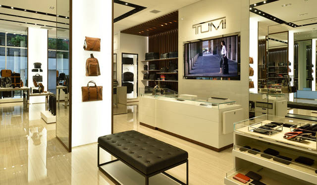 <strong>TUMI｜トゥミ</strong><br />「トゥミ表参道店」