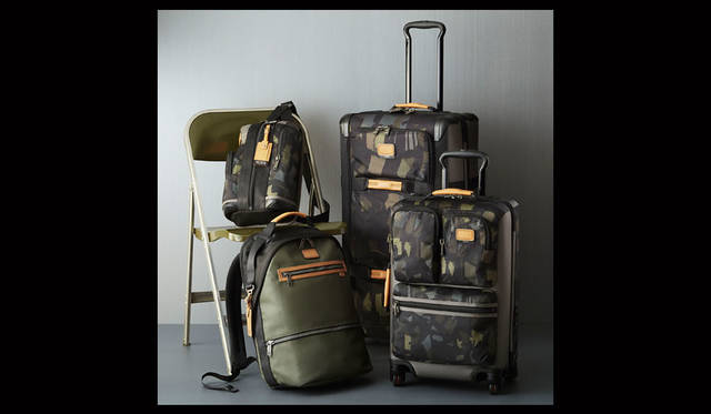<strong>TUMI｜トゥミ</strong><br />2015年秋冬コレクション「Alpha Bravo グレイ/カモ」
