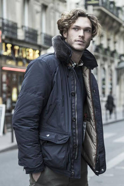 <strong>PARAJUMPERS｜パラジャンパーズ</strong><br />2015-16年秋冬コレクション　メンズ　マルチフードライトダウンジャケット「Keene-man」9万5040円