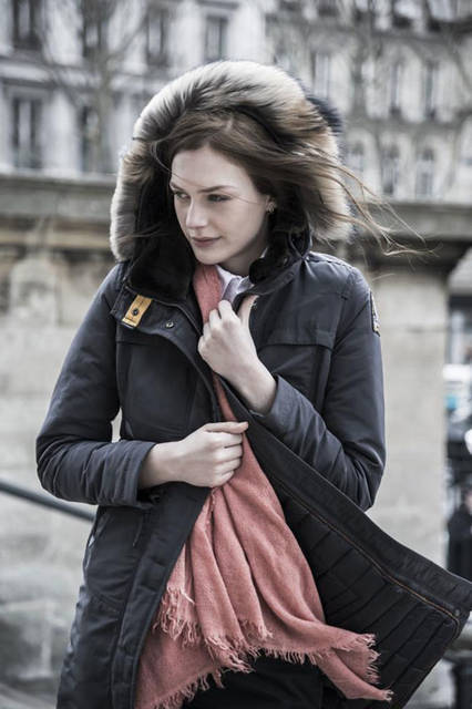 <strong>PARAJUMPERS｜パラジャンパーズ</strong><br />2015-16年秋冬コレクション　ウイメンズ スリムフィットロングダウンジャケット「Selma-woman」11万3400円