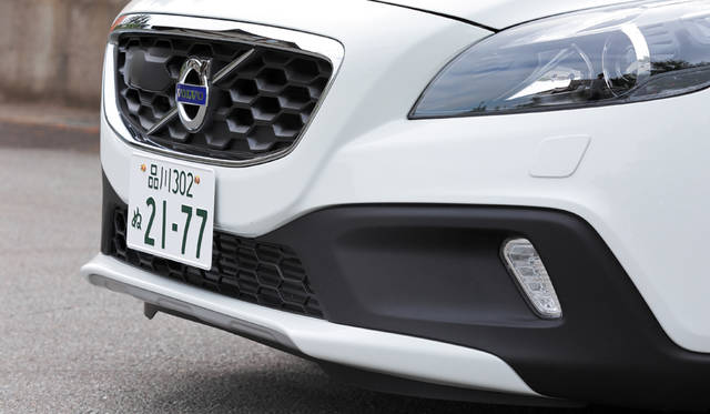 17_Volvo_V40_Cross_Country_T5_AWD
