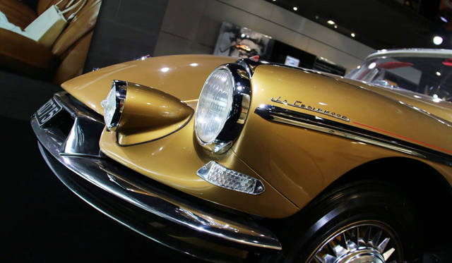 アンリ・シャプロンによる1960年「クロワゼット」アンリ・シャプロンによる1960年「クロワゼット」