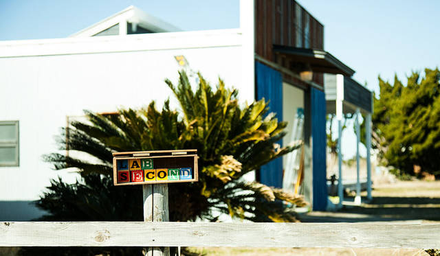 <strong>SECOND LAB.｜セカンド ラブ</strong><br />2015-16年秋冬コレクション