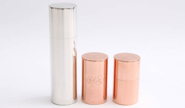 <strong>PASS THE BATON｜パスザバトン</strong><br />「PASS THE BATON KYOTO GION（パスザバトン京都祇園店）」　開化堂×PASS THE BATON「Back to the future 茶筒」1万2960円～1万9440円