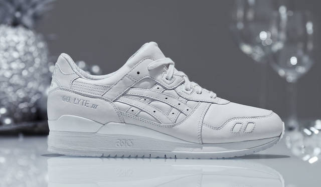 <strong>atmos｜アトモス</strong><br />ASICS Tiger×atmos（アシックスタイガー×アトモス）「GEL-LYTE III 25th ANNIVERSARY」