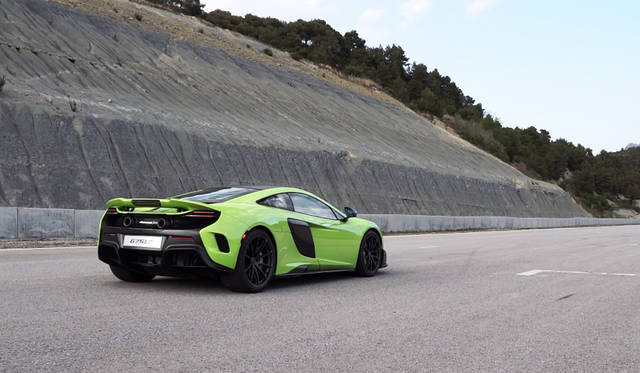 13_McLaren 675LT