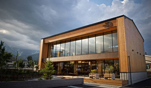 <strong>THE NORTH FACE｜ザ・ノース・フェイス</strong><br />「THE NORTH FACE GRAVITY HAKUBA（ザ・ノース・フェイス グラヴィティ 白馬）」