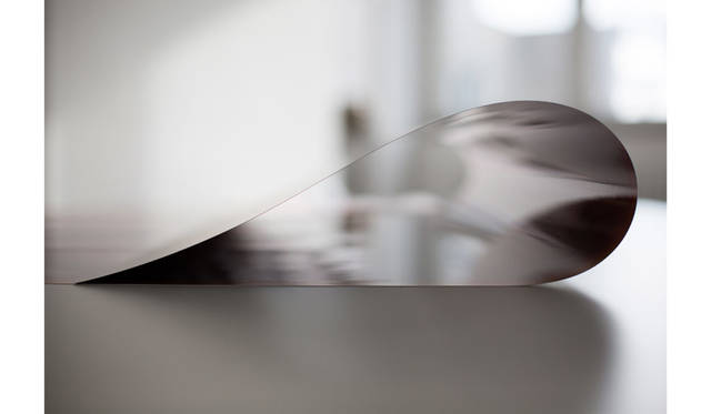 paper drop Prinzessinnenstrasse, a, 2014 Wolfgang Tillmans / Courtesy of Wako Works of Art, Tokyo