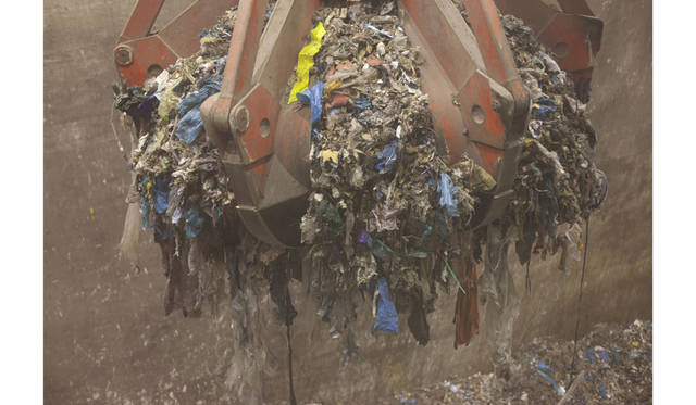 waste power station, 2011 Wolfgang Tillmans / Courtesy of Wako Works of Art, Tokyo（参考図版）