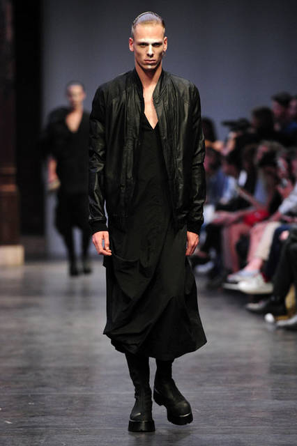 <strong>JULIUS｜ユリウス</strong><br />2016年春夏コレクション