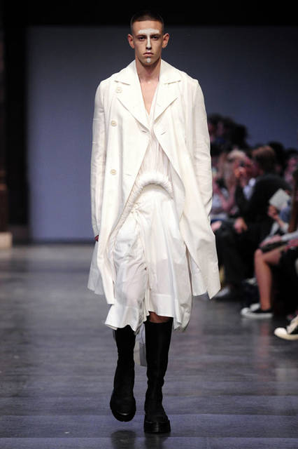 <strong>JULIUS｜ユリウス</strong><br />2016年春夏コレクション