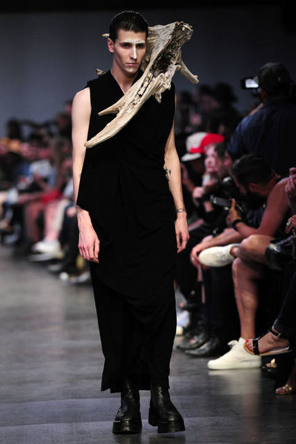 <strong>JULIUS｜ユリウス</strong><br />2016年春夏コレクション