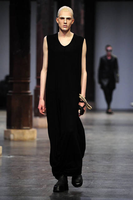 <strong>JULIUS｜ユリウス</strong><br />2016年春夏コレクション