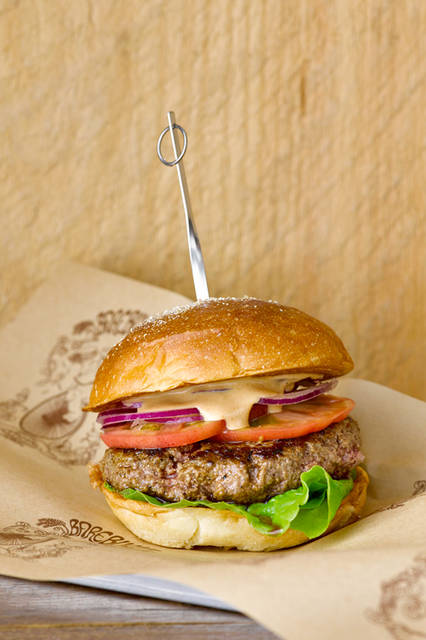 「トゥモローバーガー」2980円（税別）