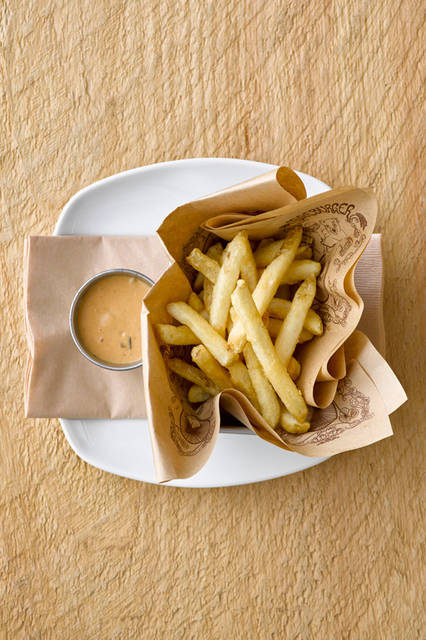 「フレンチフライ」300円／500円（税別）