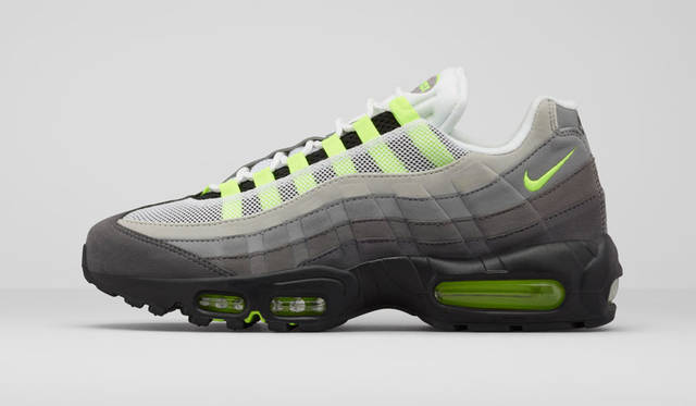<strong>NIKE SPORTSWEAR｜ナイキ スポーツウェア</strong><br />ウィメンズ「NIKE AIR MAX 95 OG（ナイキ エア マックス 95 OG）」1万6200円