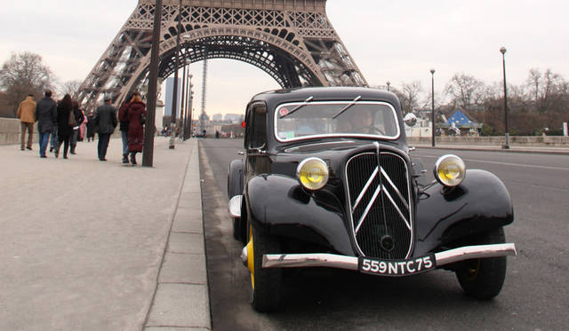 周囲の風景を一瞬にして1930年代に引き戻す。