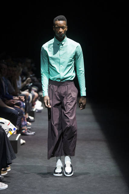 <strong>FACETASM｜ファセッタズム</strong><br />「ミラノ メンズ コレクション」2016年春夏コレクション