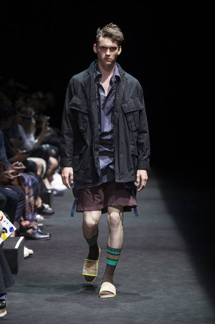 <strong>FACETASM｜ファセッタズム</strong><br />「ミラノ メンズ コレクション」2016年春夏コレクション