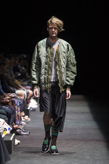 <strong>FACETASM｜ファセッタズム</strong><br />「ミラノ メンズ コレクション」2016年春夏コレクション