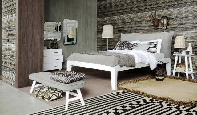 「Soft」シリーズのクイーンサイズ。ボリュームのあるヘッドボードが印象的。57万2000円〜（本体のみ。マットレス、ピロー等別売）