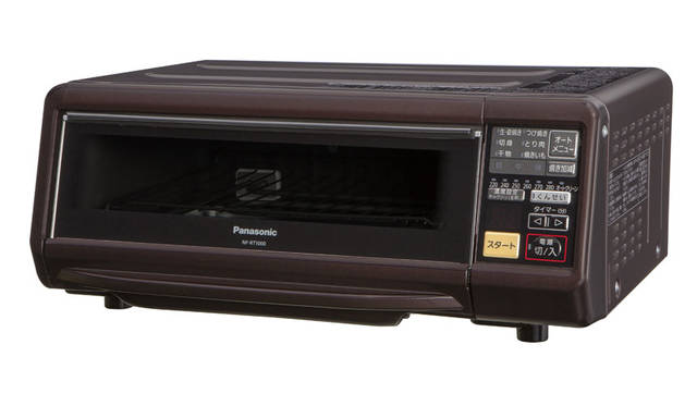 <strong>Panasonic｜パナソニック</strong><br />「スモーク＆ロースター」　室内で手軽に燻（くん）製が作れる「くんせい」メニューを搭載