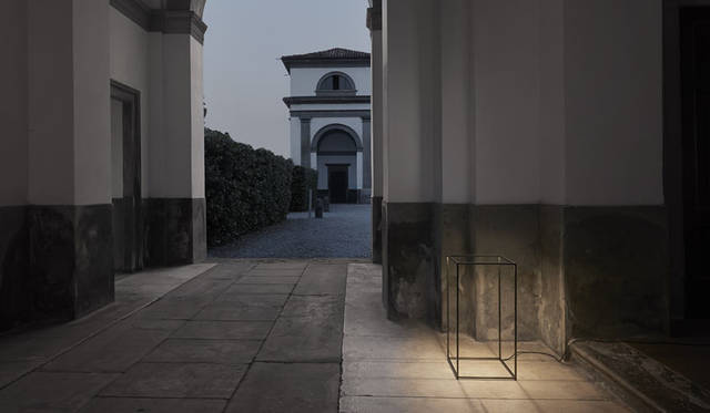 <strong>FLOS｜フロス</strong><br />IPNOS（Designed by Rossi&Bianchi）