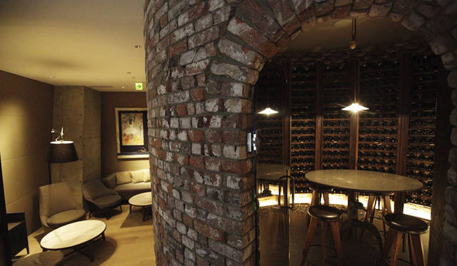 <strong>DOMINIQUE BOUCHET TOKYO｜ドミニク・ブシェ トーキョー</strong><br />ワインカーヴ