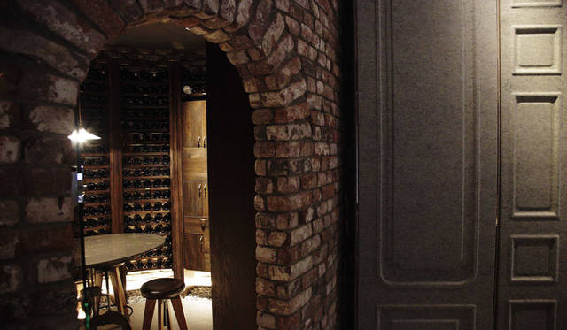 <strong>DOMINIQUE BOUCHET TOKYO｜ドミニク・ブシェ トーキョー</strong><br />ワインカーヴ