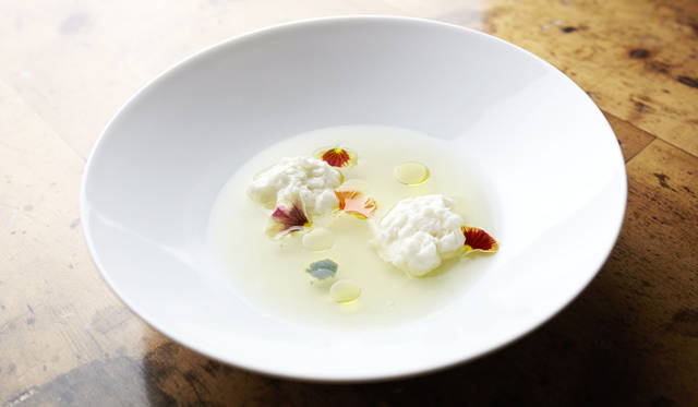 透明なカプレーゼ