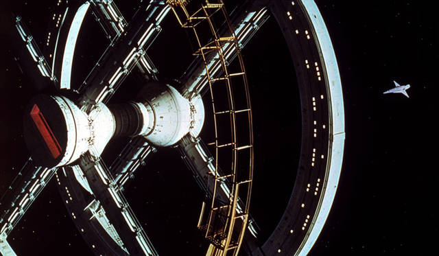 <strong>KAJIMOTO｜カジモト</strong><br />ライブ・シネマ・コンサート「2001年宇宙の旅」　©ワーナー・ブラザーズ