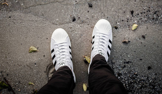 <strong>adidas consortium｜アディダス コンソーシアム</strong><br />「SUPERSTAR 80S PRIMEKNIT（スーパースター エイティーズ プライムニット）」