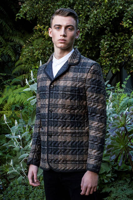 <strong>HANCOCK｜ハンコック</strong><br />スコットランド生まれのハンドメイドによるアウターブランド「HANCOCK（ハンコック）」新シリーズ「Travel Line（トラベル・ライン）」