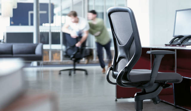 <strong>WILKHAHN｜ウィルクハーン</strong><br />ワーキングチェア「IN（イン）」