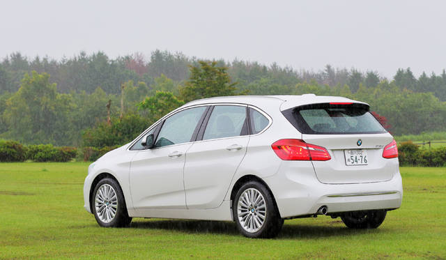 BMW 218d Active Tourer｜ビー・エム・ダブリュー 218d アクティブ ツアラー