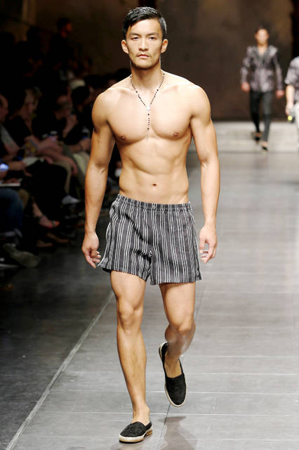 Dolce&Gabbana-men's-show-SS16-(53)