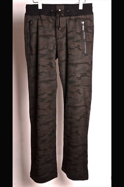 <strong>Dartin Bonaparto｜ダルタンボナパルト</strong><br />カモ柄プリントパンツ 4万2120円