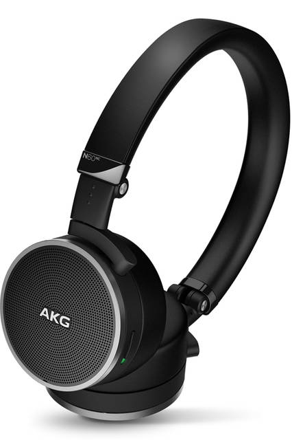 <strong>N60NC</strong><br /> 価格｜オープン（公式オンラインストア価格：3万2270円）<br /> カラー｜ブラック<br /> 仕様｜密閉型、ダイナミック型（オンイヤー）、入力プラグ：φ 3.5mm 4極ステレオミニプラグ<br /> ケーブル長｜約1.2m（4極プラグ対応スマートフォン用マイク付、1ボタンリモコン搭載）<br /> 重量｜約150g（ケーブル部分含まず）<br /> インピーダンス｜32Ω<br /> 付属品｜専用キャリングポーチ、フライトアダプタ、充電用USB ケーブル<br /> <br />