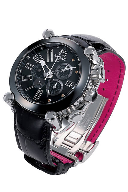 <strong>GALANTE 10th Anniversary Limited Edition</strong><br />ケース｜ステンレススチール<br />直径｜44.4mm<br />厚さ｜18.8mm<br />ムーブメント｜自動巻き（スプリングドライブムーブメントCal.5R86）<br />パワーリザーブ｜約72時間<br />機能｜デュアルタイム表示<br />防水｜日常生活用強化防水(20気圧)<br />限定本数｜100本<br />発売予定｜11月予定<br />価格｜100万4400円</p>