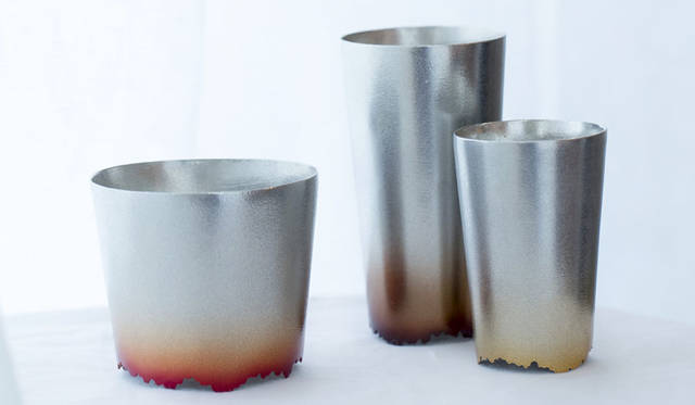 <strong>Cassina ixc.｜カッシーナ・イクスシー</strong><br />和雑貨セレクション「NAGAE＋」。2015年にあらたな日本のライフスタイルブランドとして誕生した「NAGAE＋（ナガエプリュス）」。400年の歴史をもつ日本有数の金属産業の町、高岡の美を核に、日本の技術を生かしたあたらしいメイドインジャパン品を生み出している