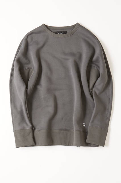 <strong>TOMORROWLAND｜トゥモローランド</strong><br />「トゥモローランド 京都BAL店」別注・限定アイテム　ウィメンズ「THE RERACS」　SWEAT 2万9700円