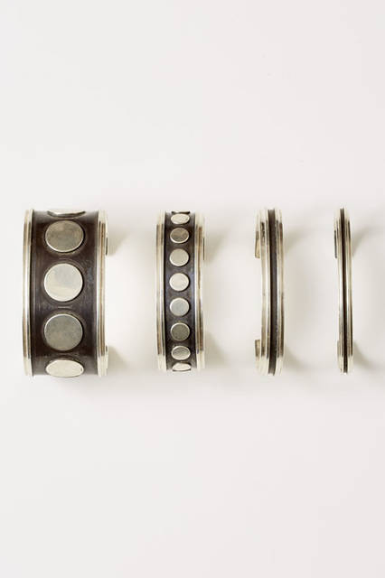 <strong>TOMORROWLAND｜トゥモローランド</strong><br />「トゥモローランド 京都BAL店」別注・限定アイテム　メンズ「A MAN」　左から、“AM4” 14万400円、“AM3” 6万4800円、“AM2” 4万1040円、“AM1” 2万7000円