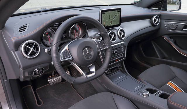 Mercedes-Benz CLA 250 SPORT 4MATIC Shooting Brake ｜メルセデス・ベンツ CLA 250 スポーツ4MATIC シューティングブレーク