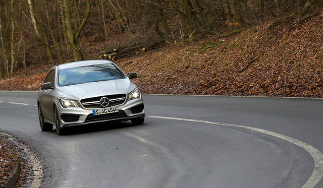 Mercedes-AMG CLA 45 4MATIC Shooting Brake ｜メルセデスAMG CLA 45 4MATIC シューティングブレーク