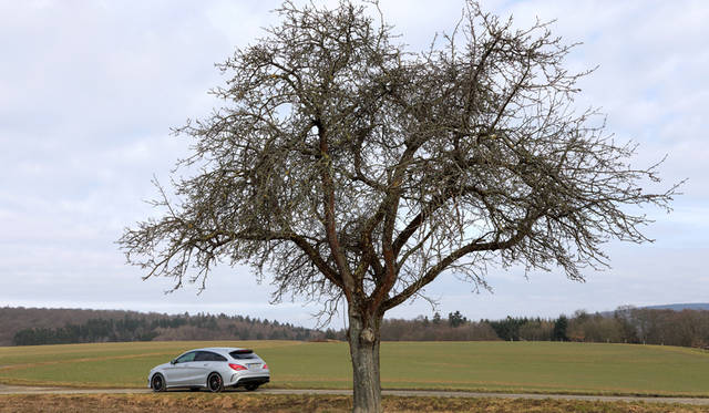Mercedes-AMG CLA 45 4MATIC Shooting Brake ｜メルセデスAMG CLA 45 4MATIC シューティングブレーク