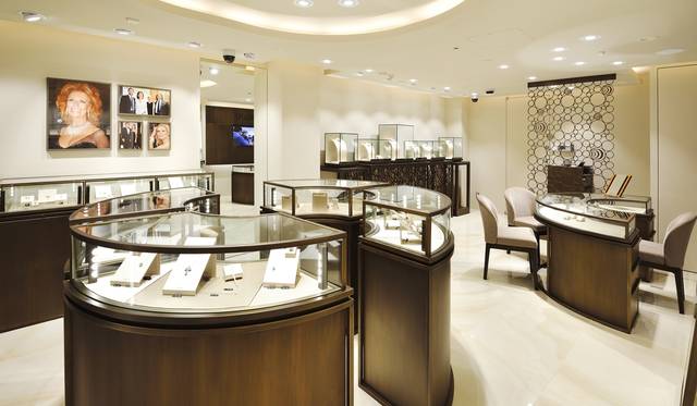 「ダミアーニ 銀座タワー」の1階