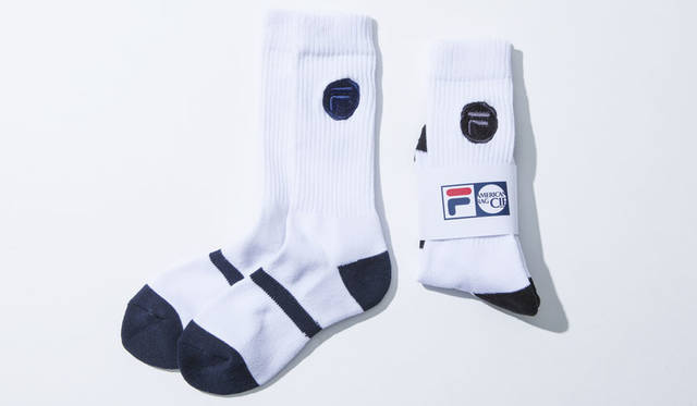 <strong>AMERICAN RAG CIE｜アメリカンラグ シー</strong><br />「FILA×AMERICAN RAG CIE」　ウィメンズ「スポーツソックス」各2376円