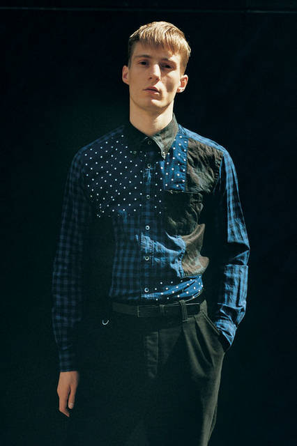 <strong>SOPHNET.｜ソフネット</strong><br /><strong>2015-16年 秋冬コレクション</strong>　シャツ 2万9160円、パンツ 2万8080円、ベルト 2万2680円